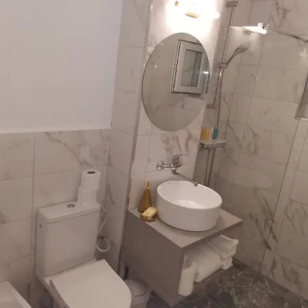 Apartment Bloom Box *